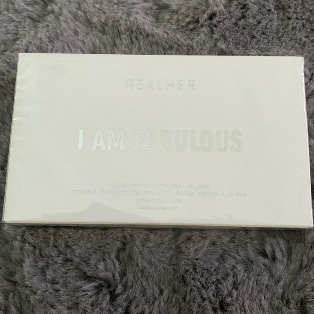 RealHer I am Fabulous Lip Kit
